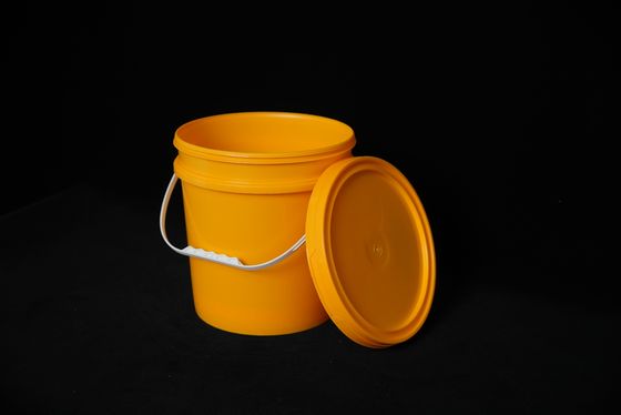 बहुउद्देश्यीय भंडारण के लिए ढक्कन के साथ 20L प्लास्टिक खाद्य बाल्टी